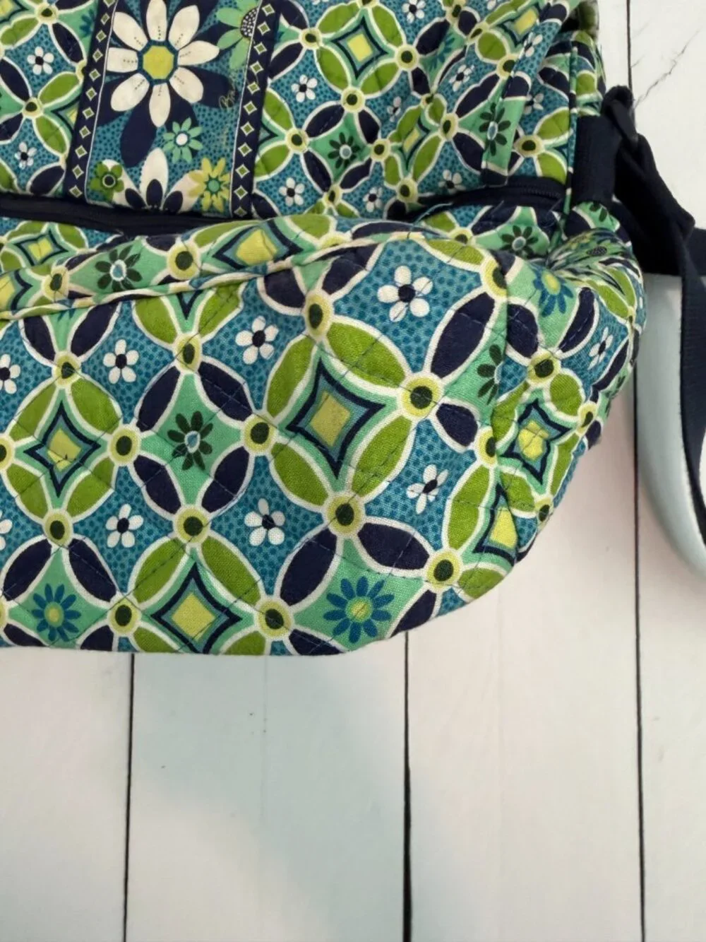 Vera Bradley Crossbody Messenger Laptop Bag Blue Green Daisy Daisy 14x10x4 in